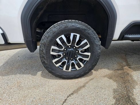 Used 2024 GMC Sierra 2500 Denali Ultimate AWD/4WD image 30
