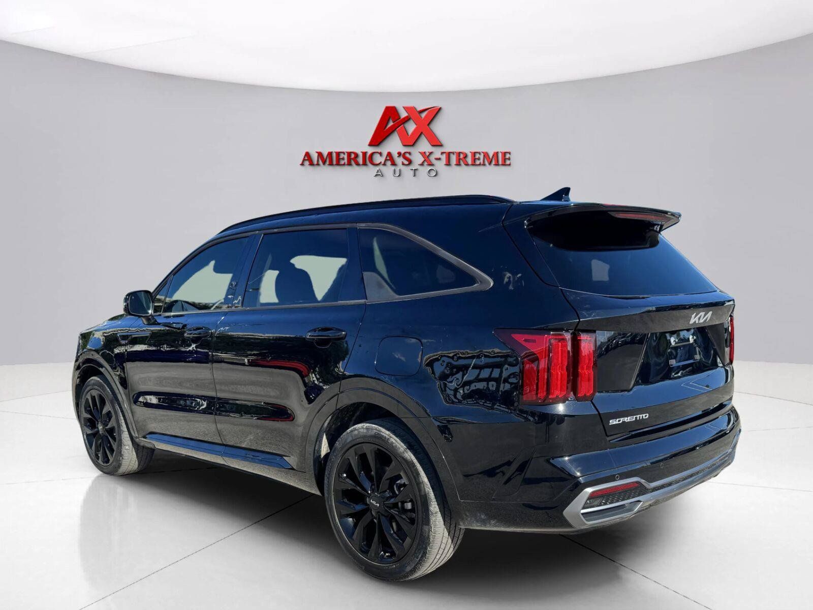 Used 2023 Kia Sorento SX FWD image 4