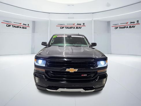 Used 2018 Chevrolet Silverado 1500 LT w/ All Star Edition AWD/4WD image 9