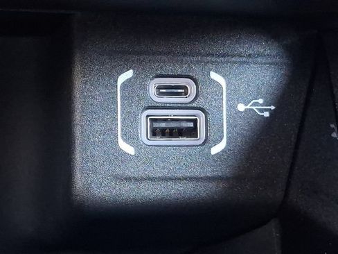 Certified 2025 Jeep Compass Limited w/ Elite Group AWD/4WD image 23