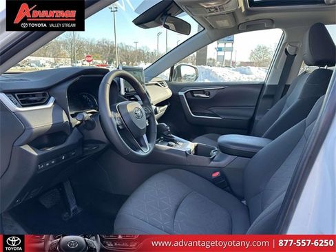Used 2023 Toyota RAV4 XLE image 17
