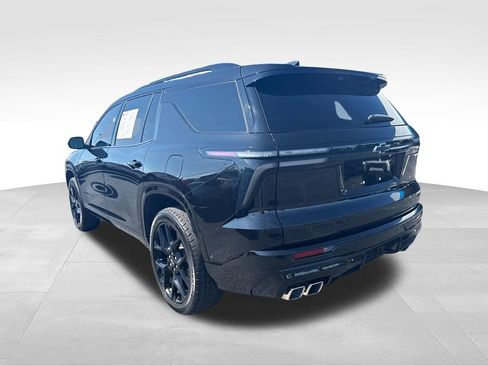 Used 2024 Chevrolet Traverse RS AWD/4WD image 3