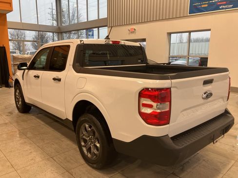 Used 2022 Ford Maverick XLT image 7