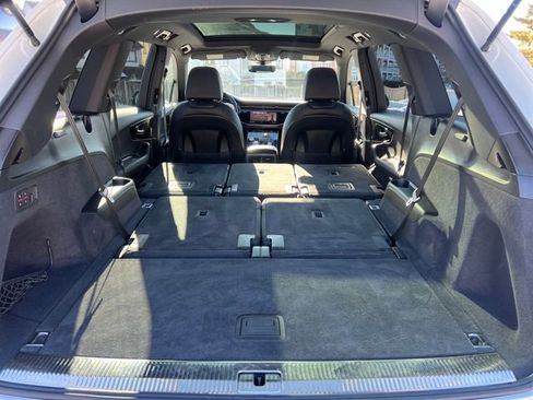Used 2025 Audi Q7 3.0T Premium Plus image 32