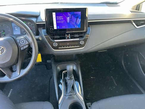 Used 2023 Toyota Corolla LE w/ Carpet Mat Package (TMS) image 10