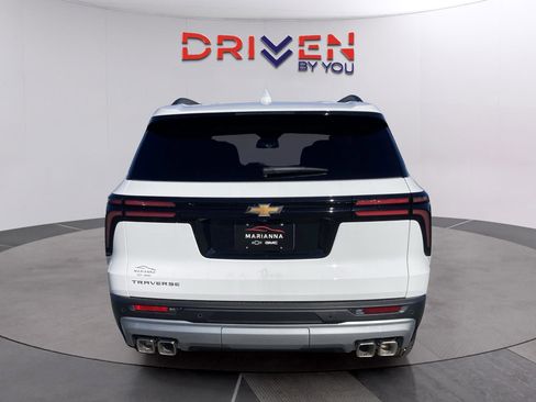New 2026 Chevrolet Traverse LT w/ Sun and Wheel Package image 4