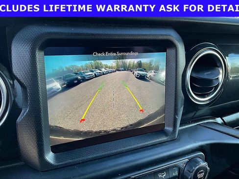 Used 2021 Jeep Wrangler Unlimited Rubicon w/ Trailer Tow Package AWD/4WD image 18