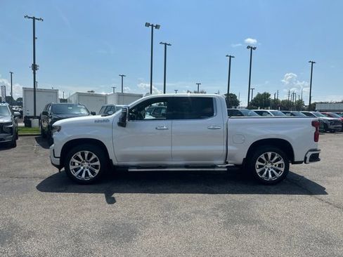 Used 2022 Chevrolet Silverado 1500 High Country w/ Technology Package AWD/4WD image 6