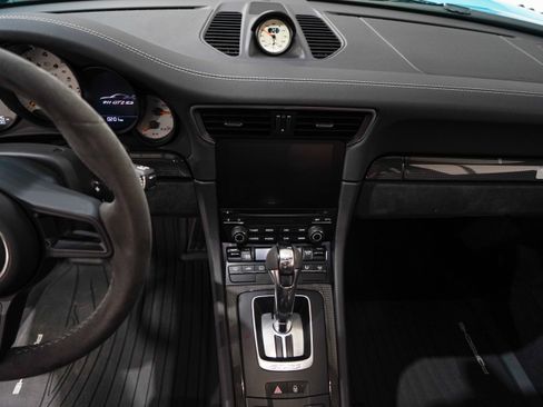 Used 2018 Porsche 911 GT2 RS RWD image 11