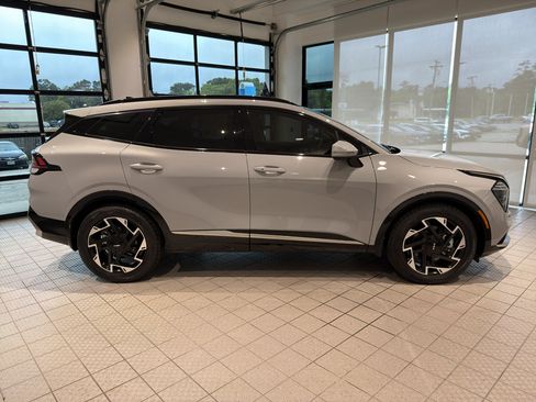 Certified 2025 Kia Sportage SX FWD image 6