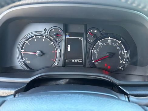 Used 2021 Toyota 4Runner SR5 Premium AWD/4WD image 19