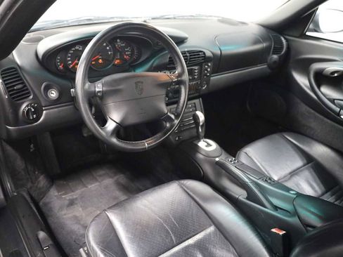 Used 2001 Porsche 911 Carrera image 4