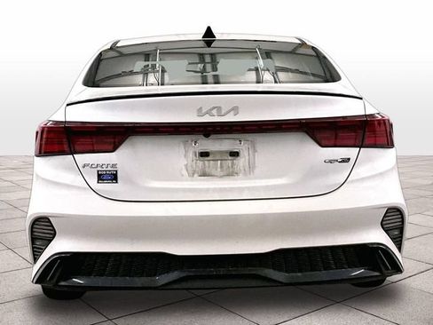 Used 2022 Kia Forte GT-Line w/ GT-Line Premium Package FWD image 4
