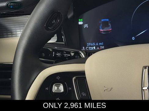 Used 2025 Lincoln Corsair AWD w/ Equipment Group 101A image 28