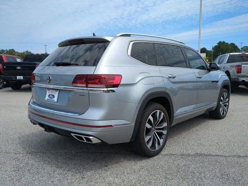 Used 2022 Volkswagen Atlas SEL Premium image 4