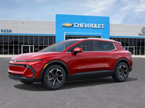 New 2026 Chevrolet Equinox EV LT image 2