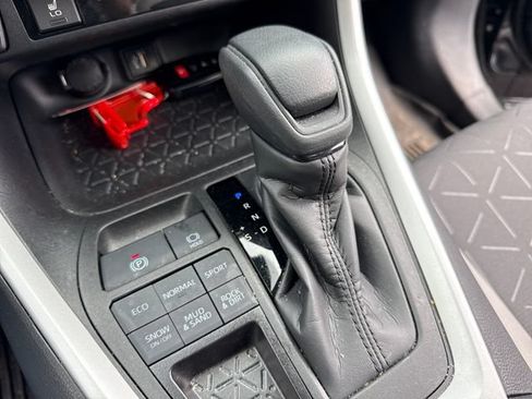Certified 2023 Toyota RAV4 XLE w/ Convenience Package AWD/4WD image 35
