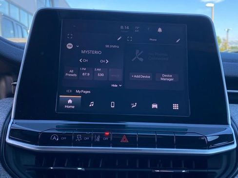 Used 2025 Jeep Compass Sport image 21