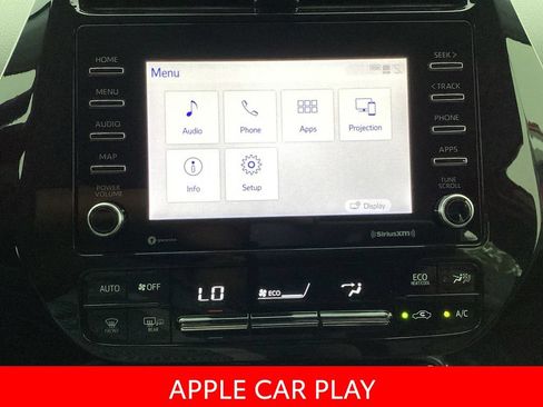 Used 2022 Toyota Prius LE FWD image 3