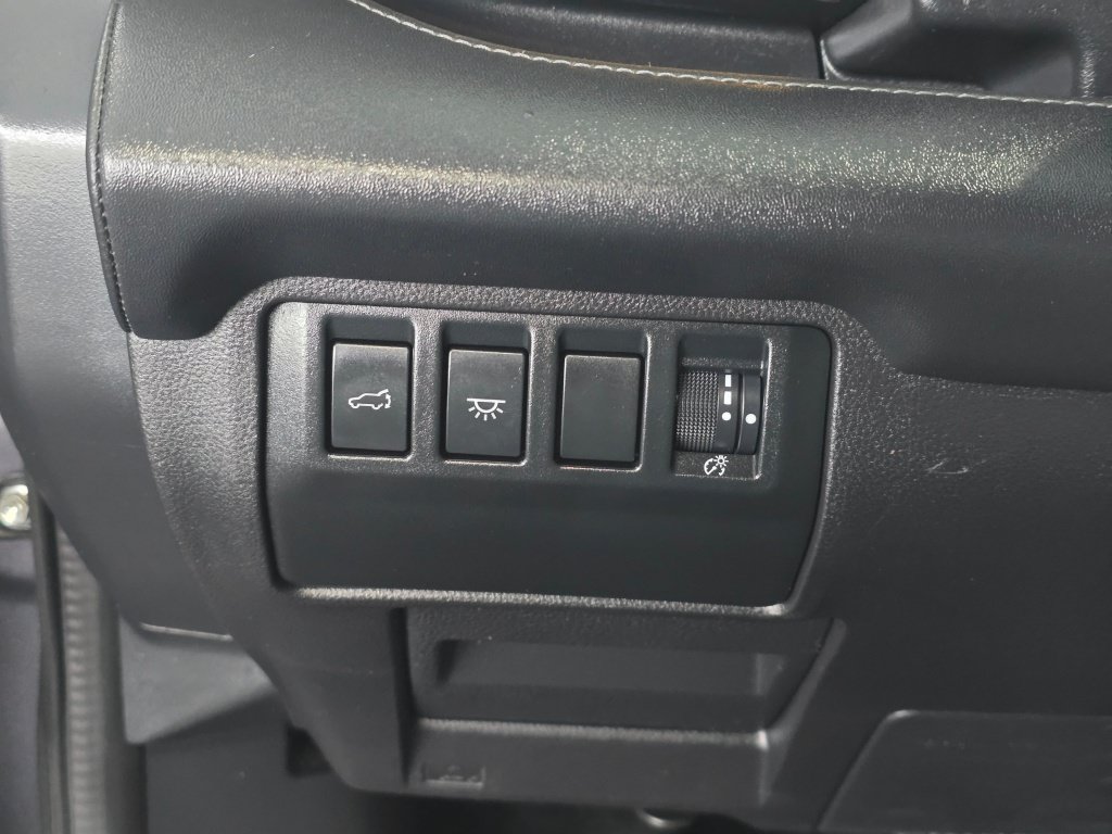 Used 2023 Subaru Ascent Touring AWD/4WD image 25