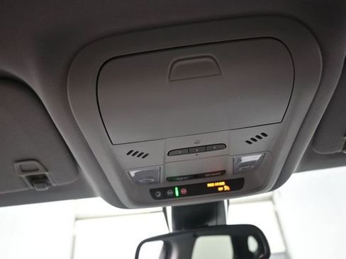 Used 2023 Chevrolet Blazer LT FWD image 12