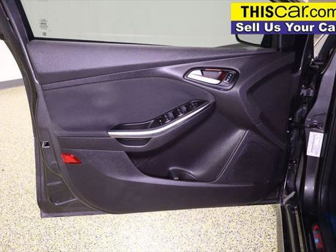 Used 2015 Ford Focus ST w/ Equipment Group 402A FWD image 39