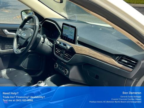 Used 2020 Ford Escape Titanium FWD image 26