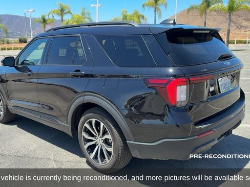Used 2025 Ford Explorer ST-Line w/ Premium Package RWD image 8