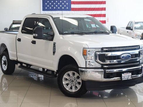 Used 2022 Ford F250 XLT AWD/4WD image 2