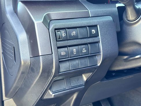 Used 2025 Toyota 4Runner TRD Off-Road image 16