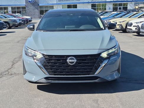 Used 2024 Nissan Sentra SR w/ Lighting Package FWD image 9