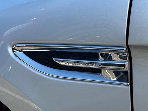 Used 2018 Ford Taurus Limited FWD image 22