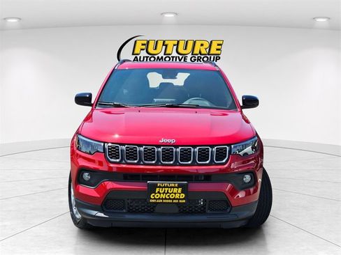 New 2025 Jeep Compass Latitude w/ Sun & Sound Group image 2