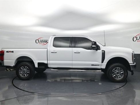 Used 2024 Ford F250 Lariat image 6