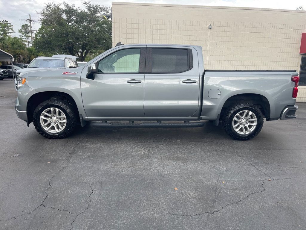 Used 2024 Chevrolet Silverado 1500 LT w/ Z71 Off-Road Package AWD/4WD image 2