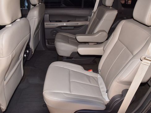 Used 2020 Ford Expedition XLT w/ Equipment Group 202A image 14