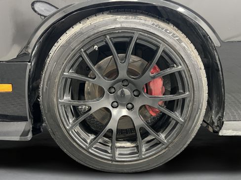 Used 2012 Dodge Challenger SRT8 RWD image 9