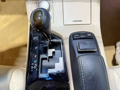 Used 2013 Lexus ES 350 w/ Luxury Pkg image 24