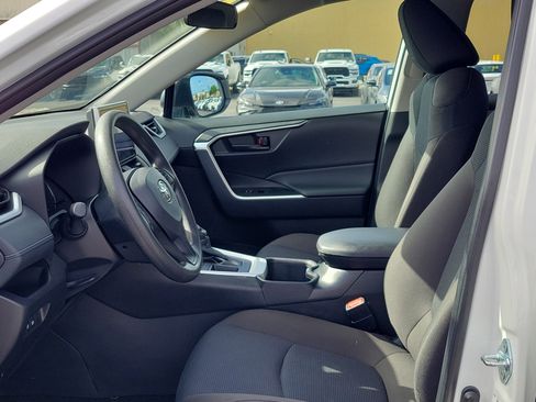 Used 2025 Toyota RAV4 LE image 22