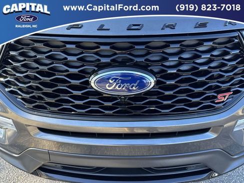 Used 2020 Ford Explorer ST w/ ST Street Pack image 10