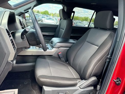 Used 2021 Ford Expedition XLT RWD image 13