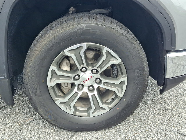 Certified 2025 GMC Sierra 1500 SLT RWD image 8