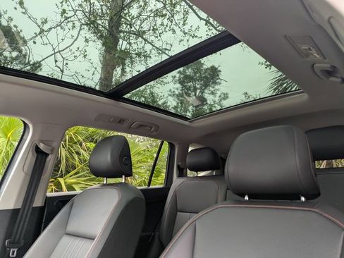 Used 2024 Volkswagen Tiguan Wolfsburg Edition image 26