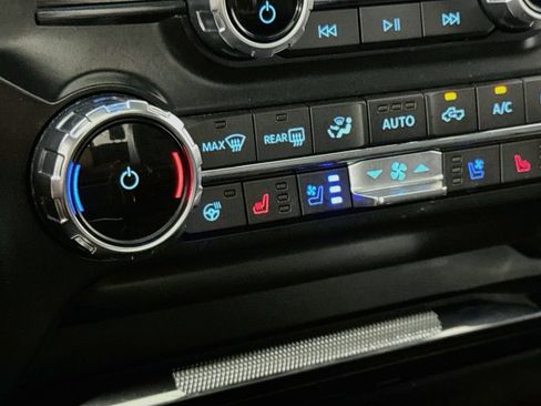 Used 2022 Ford F150 Lariat w/ Equipment Group 502A High AWD/4WD image 24