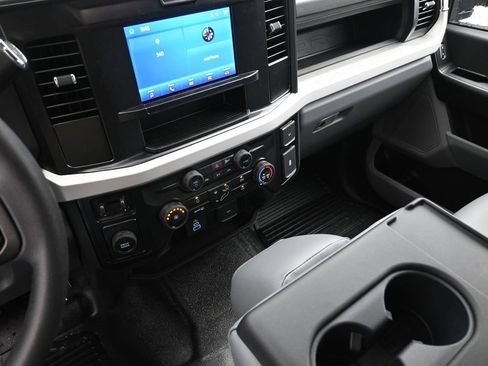 New 2026 Ford F550 2WD Crew Cab image 21