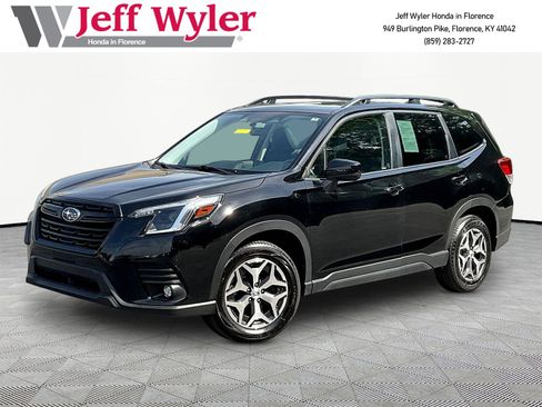 Used 2024 Subaru Forester Premium AWD/4WD image 1