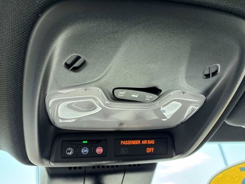 Used 2025 Chevrolet Colorado Trail Boss AWD/4WD image 40