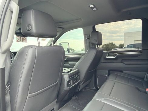Used 2025 Chevrolet Silverado 2500 LTZ w/ Trail Boss Package AWD/4WD image 12