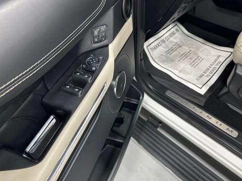 Used 2021 Ford Expedition Platinum AWD/4WD image 9