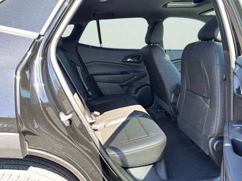 New 2026 Chevrolet Trax RS w/ Sunroof Package FWD image 12